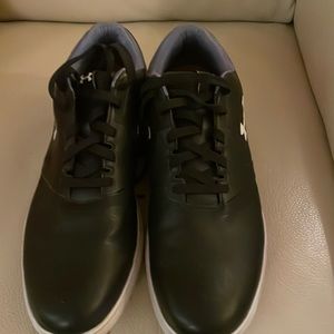UnderArmour golf shoes size 12 in Black
